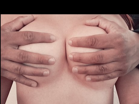 Naakte gelekte OnlyFans-foto van Mar
