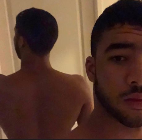 Обнаженная фотография утечки OnlyFans от Rebeu Xl