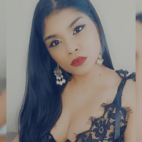 Naken läckt OnlyFans-bild av Sharri
