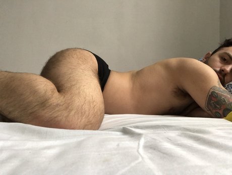 Nacktes geleaktes OnlyFans-Foto von Micheal Red