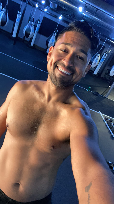 Обнаженная фотография утечки OnlyFans от Dave