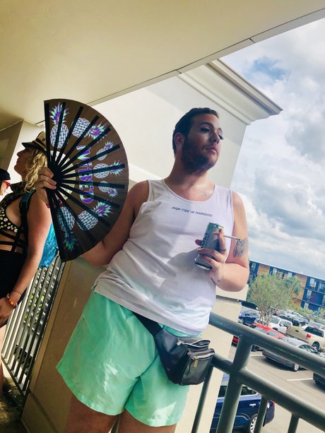 Naken läckt OnlyFans-bild av C Kinz