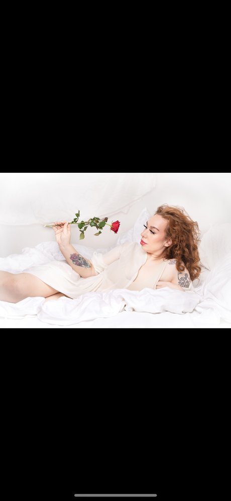 Naken läckt OnlyFans-bild av Polly 