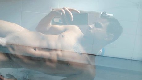 Foto nua vazada do OnlyFans de Matheus Salvatore  Free