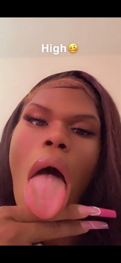 Foto nua vazada do OnlyFans de Tiana Marie