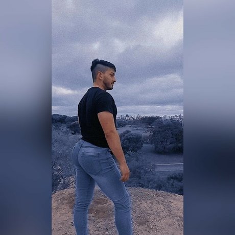 Alaston vuotanut OnlyFans-kuva Juan Pablo