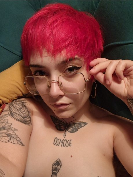 Обнаженная фотография утечки OnlyFans от Ollympekaii