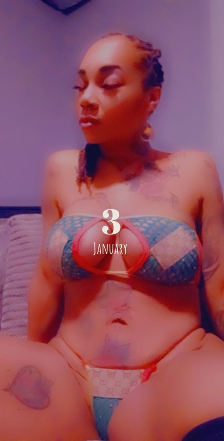 Photo nue de fuite OnlyFans de Fendi Baddie