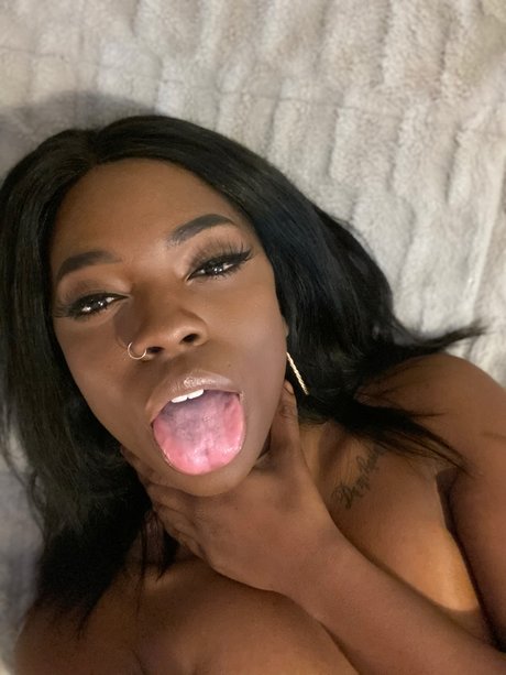 Naken läckt OnlyFans-bild av Zoe 