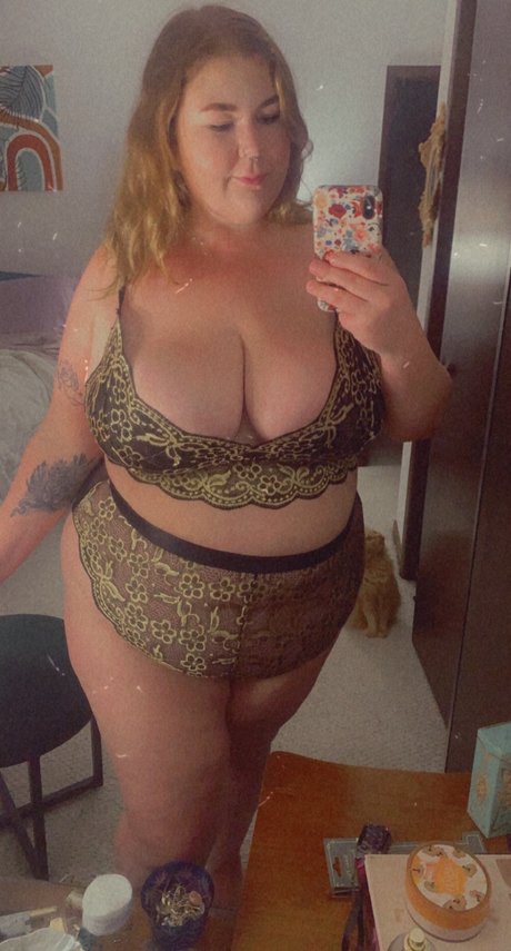 Alaston vuotanut OnlyFans-kuva Daisy