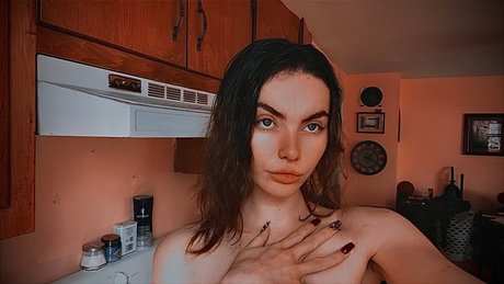 Nøgent lækket OnlyFans-billede af Issa Autymn