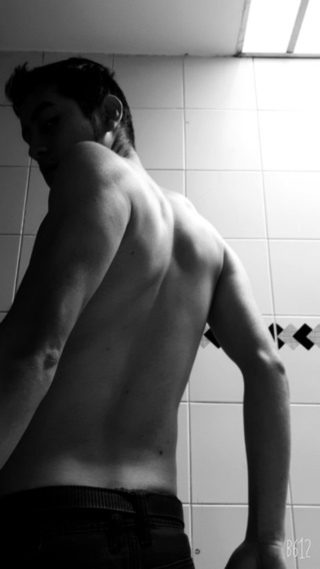 Nagie wyciekłe zdjęcie OnlyFans od Santiago