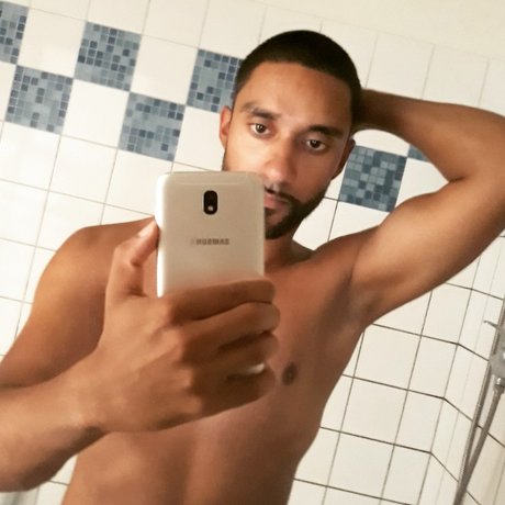 Nahá fotka uniklých OnlyFans od Khakipi