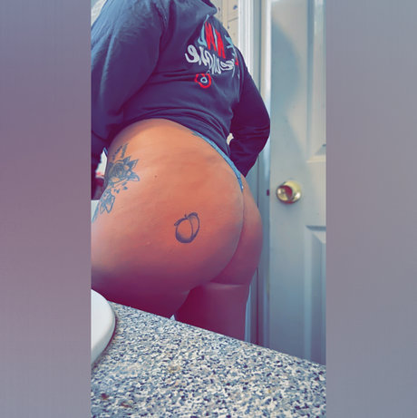 Foto nua vazada do OnlyFans de Ttb 