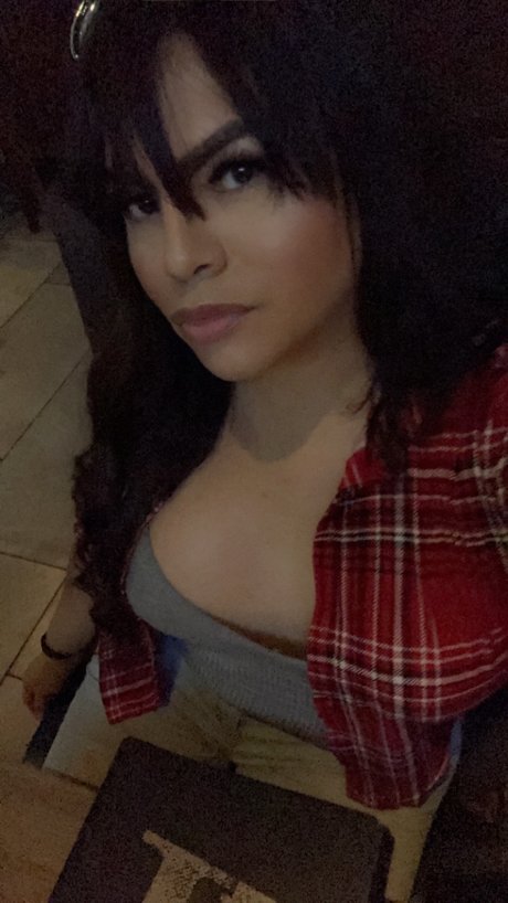 Foto nua vazada do OnlyFans de Khloe Transexual