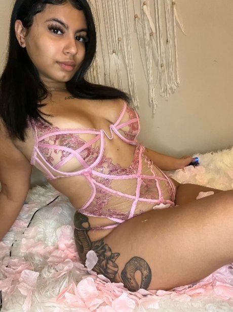 Nacktes geleaktes OnlyFans-Foto von Satiiva Queen