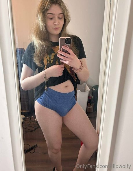 Lilxwolfy