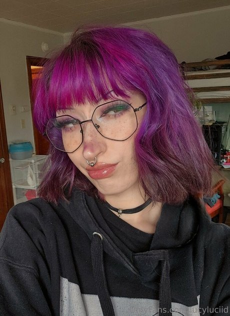 Nahá fotka uniklých OnlyFans od Lucyluciid