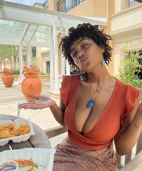 Plantbae