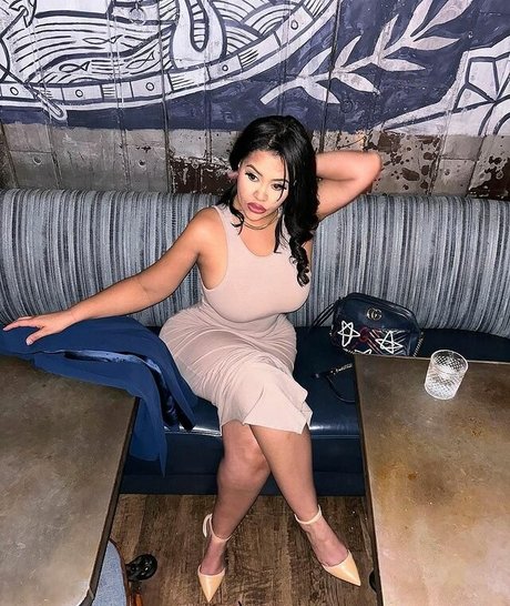 Обнаженная фотография утечки OnlyFans от Roxsana Diaz