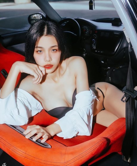 Naken läckt OnlyFans-bild av Yusushi