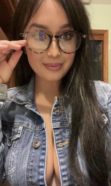 Alaston vuotanut OnlyFans-kuva Youcancallmemommy22