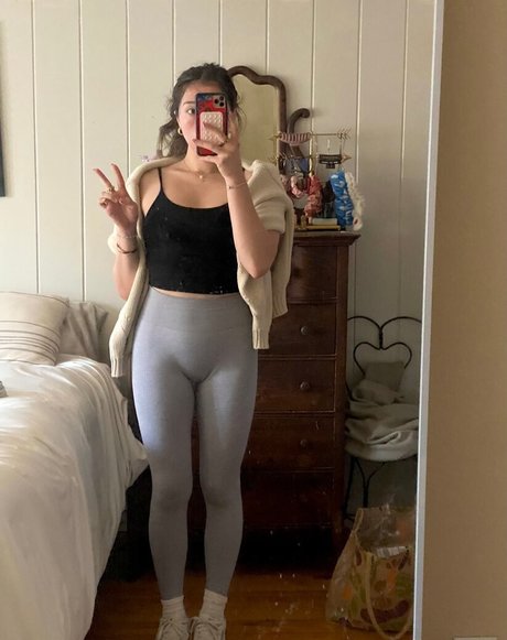 Naakte gelekte OnlyFans-foto van Sabsgentleaura