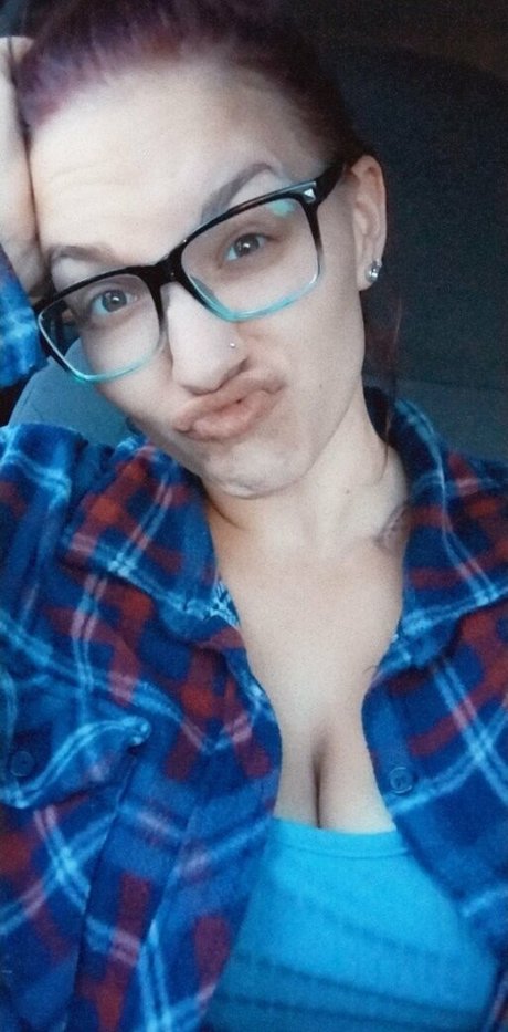 Nahá fotka uniklých OnlyFans od Feline Anchor