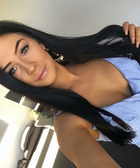 Naken läckt OnlyFans-bild av Bella Murphy