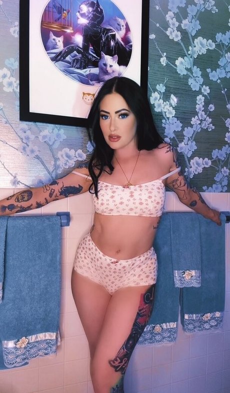 Alexstitchins