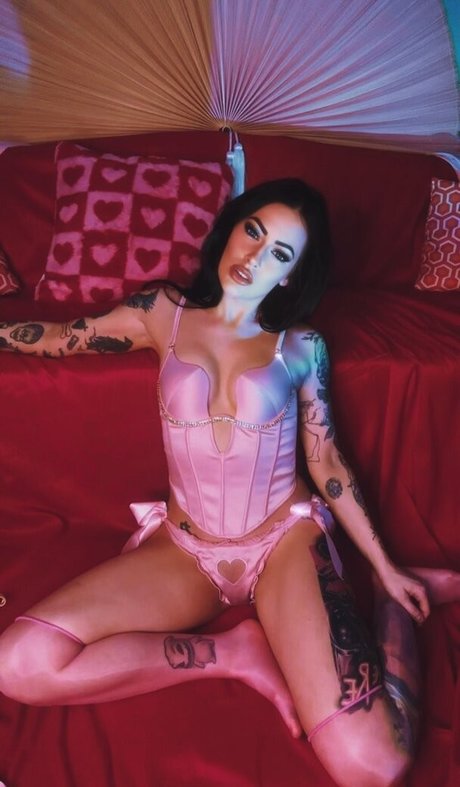 Alexstitchins