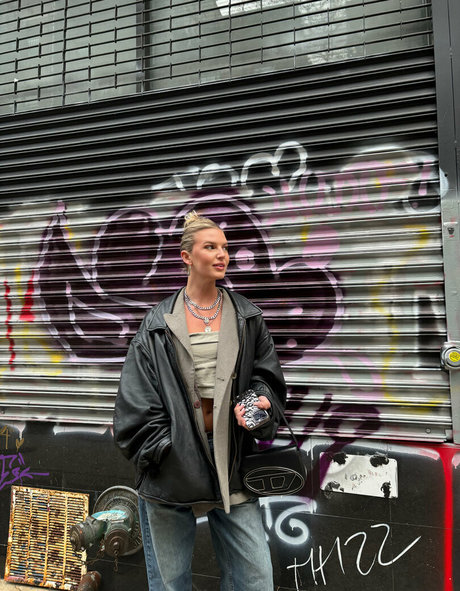 Naken läckt OnlyFans-bild av Ravenlovevip