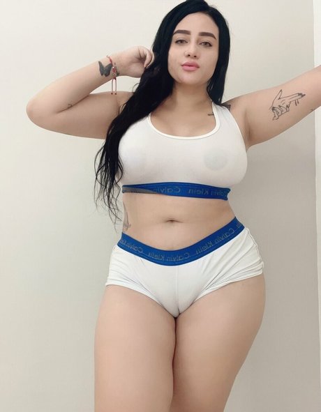 Alaston vuotanut OnlyFans-kuva Shersolangel