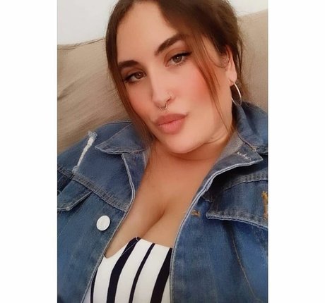 Nacktes geleaktes OnlyFans-Foto von Elviabombon