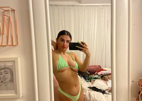 Naken lekkede OnlyFans-bilde av Madsofc