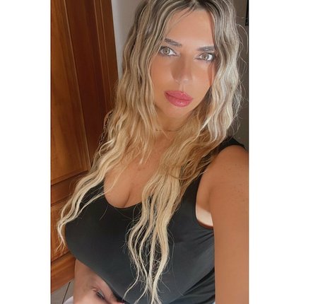 Anna Riano