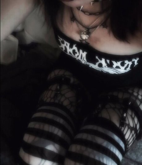 Naakte gelekte OnlyFans-foto van Brattygirlllxo