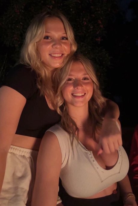 Naken läckt OnlyFans-bild av Carsen R