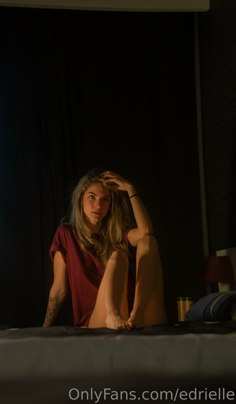 Nøgent lækket OnlyFans-billede af Edrielle