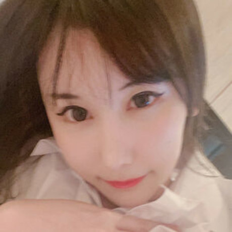 Yukine OnlyFansリークヌード写真