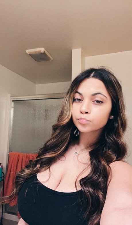 Nahá fotka uniklých OnlyFans od Ava Schillaci