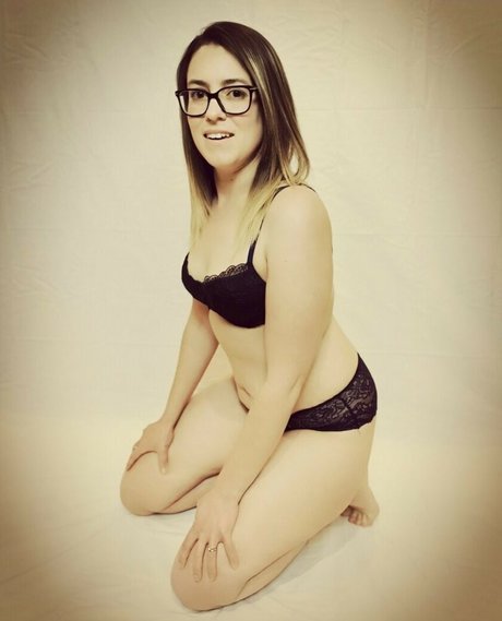 Innocenthotwifexxx