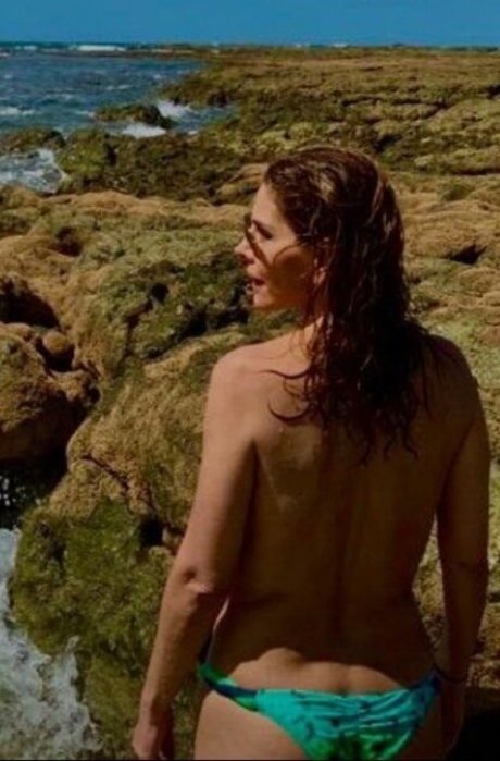 Naken läckt OnlyFans-bild av Helena Fernandes
