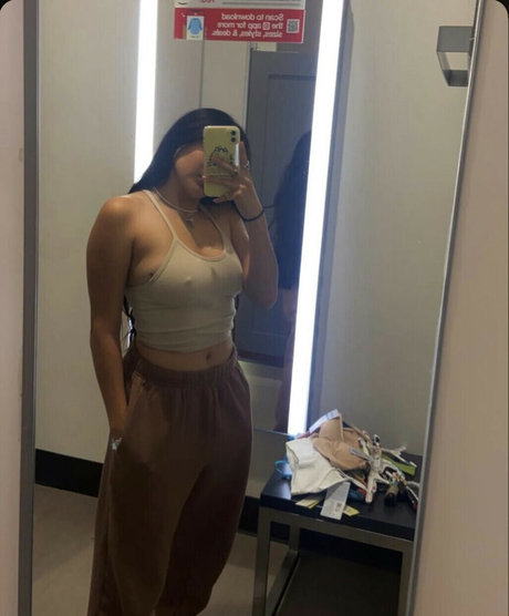 Emiliatorres55 OnlyFans