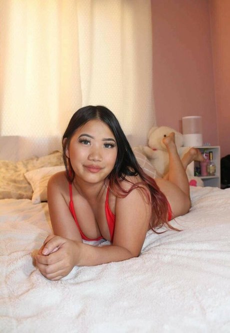 Naken läckt OnlyFans-bild av Asialee9