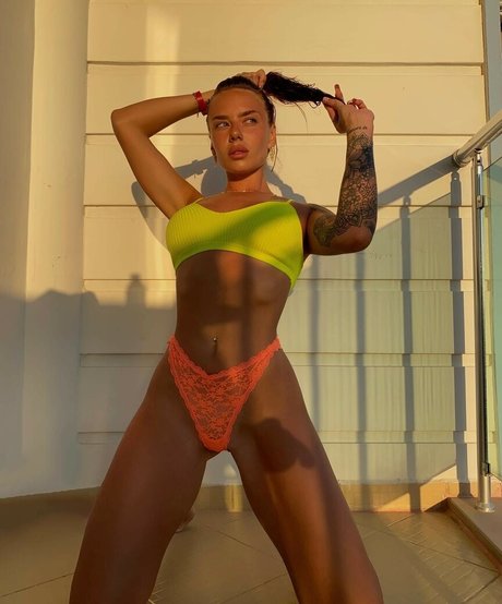 Alaston vuotanut OnlyFans-kuva Yulyabonya