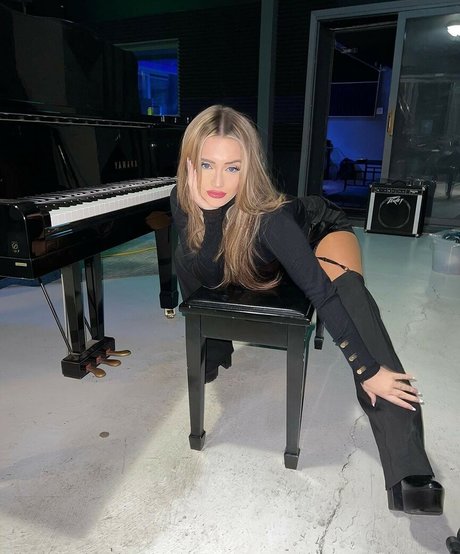 Mae Welsch  nude leaked OnlyFans photo