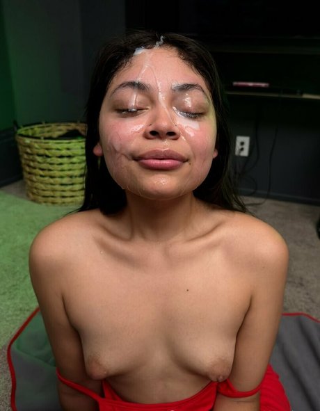 Naken läckt OnlyFans-bild av Xoxolane
