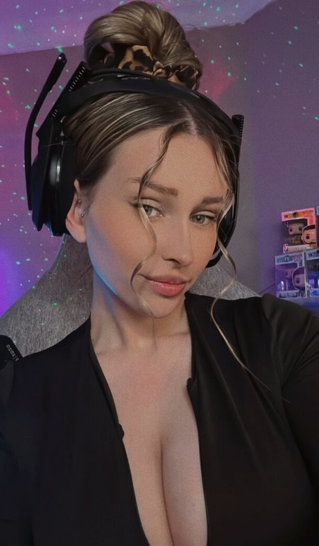 Naken läckt OnlyFans-bild av Cobyymj
