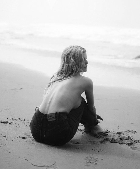 Mckenzie Hewson  nude leaked OnlyFans photo